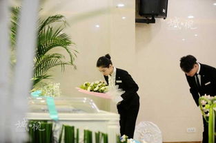 90后美女殡葬礼仪师 与遗体相伴的温情服务